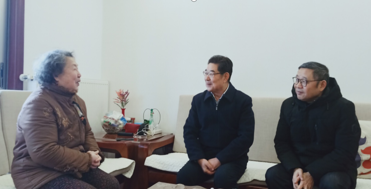 说明: http://www.hubei-university.com/__local/6/68/B5/1A59317020D273B6EB8861859F9_E292A834_4F794.png